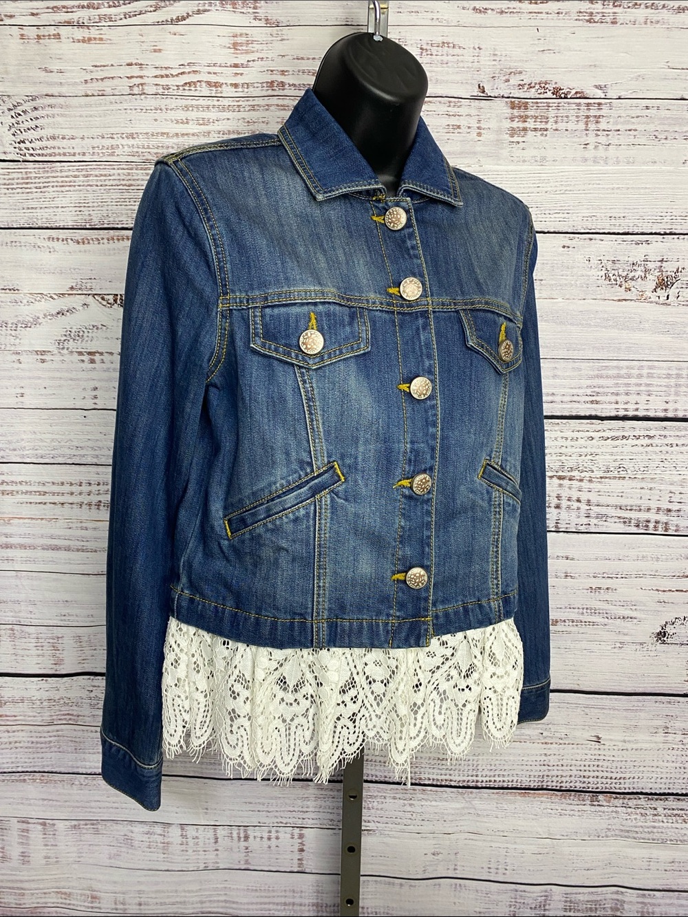 Cabi Dakota denim jacket with lace trim - Picture 2 of 6